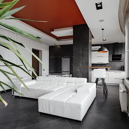 Royal Apartman Odessza